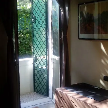 Studio With Garden Rome